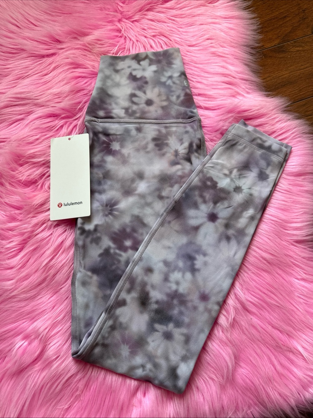 Lululemon size 6 align HR 28” meadow haze pink